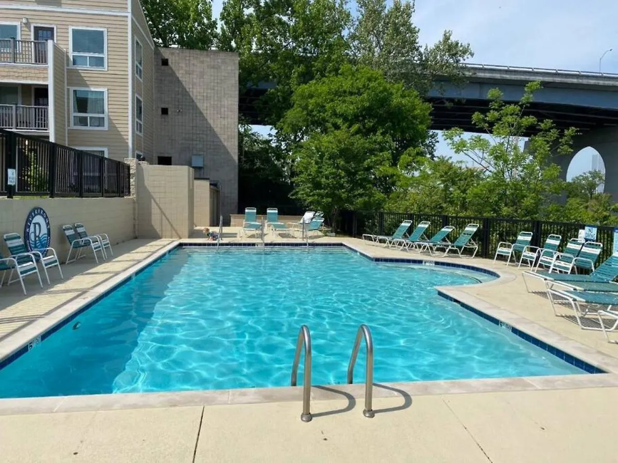 4 Bed, 2 Bedroom Plus Pool, Walk To Downtown And Germantown Nashville