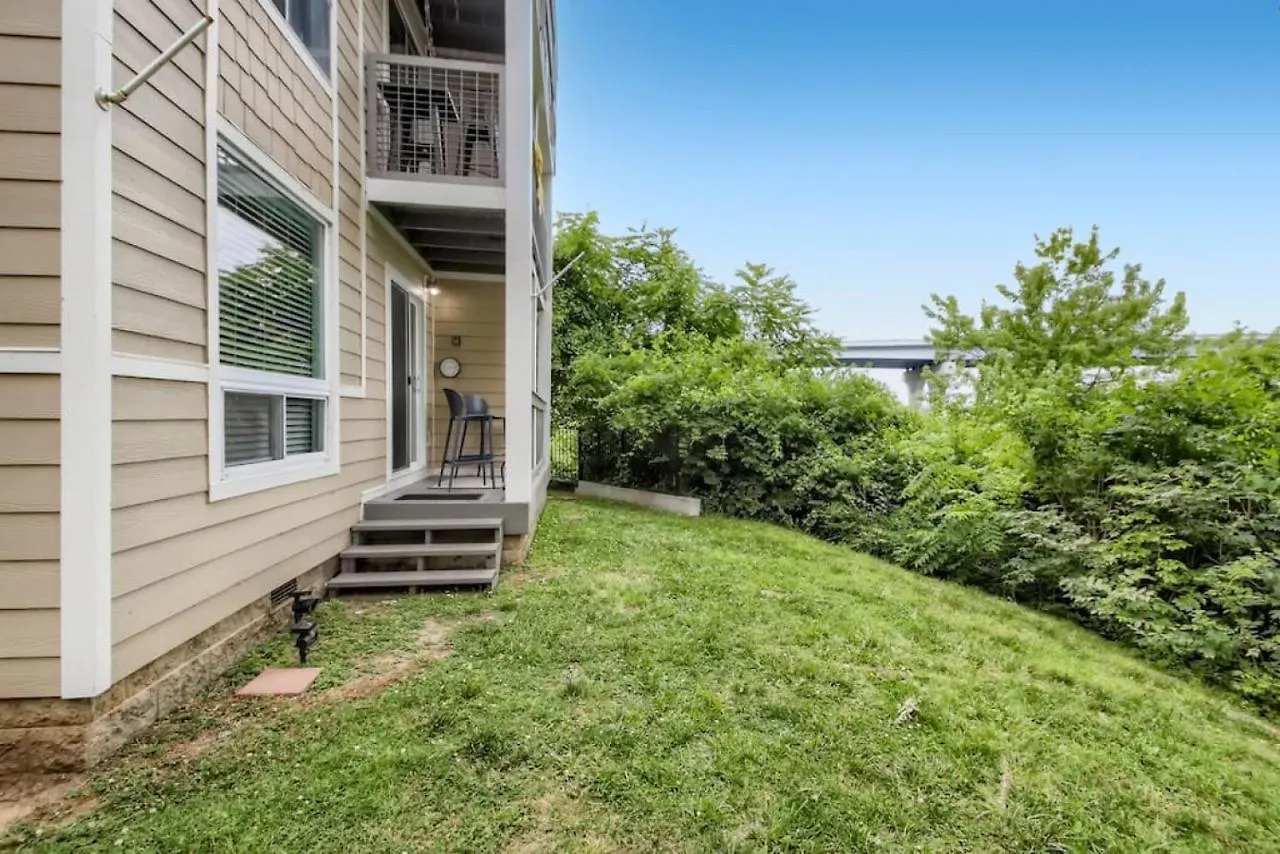 4 Bed, 2 Bedroom Plus Pool, Walk To Downtown And Germantown Nashville 0*,